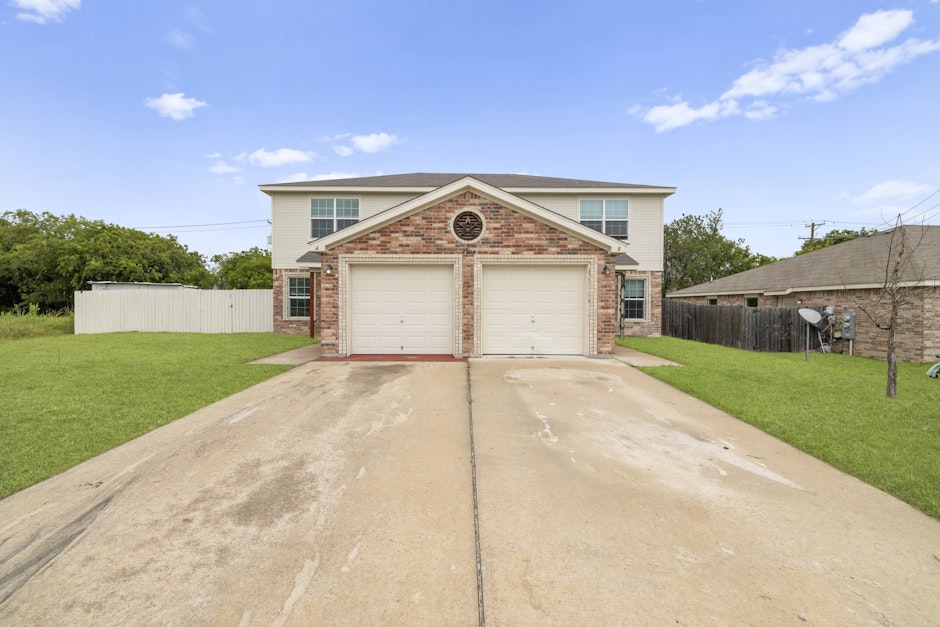 4503 Waterproof Drive Unit B, Killeen, TX 76549, Presented by Isaac
